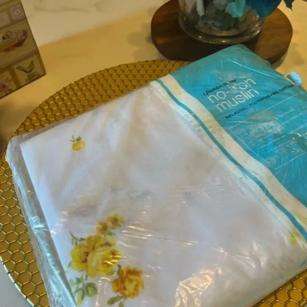 Vintage Fashion Manor No-Iron Muslin Flat Sheet Double Bed 81x96 Yellow Floral